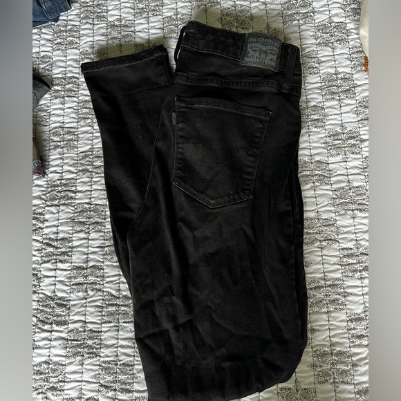 Levi high rise jeans - Picture 1 of 2